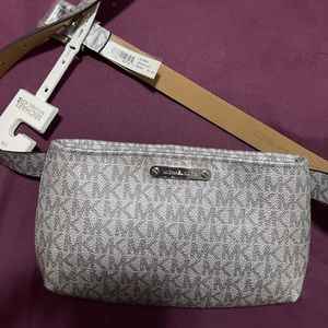 Michael Kors Women's Silver/White Fanny Pack Bag NWT Size S/M New